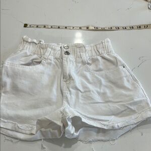 Women's White Casual Jean Shorts – Angels Kiss (EU Size 27 / Waist 27" Size 4/6)